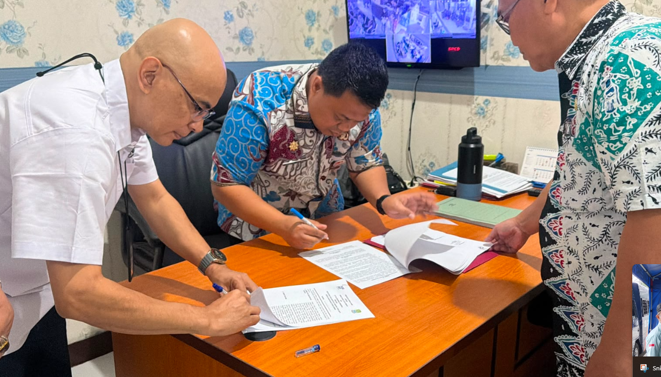 Penandatangan MOU dengan PT Pos